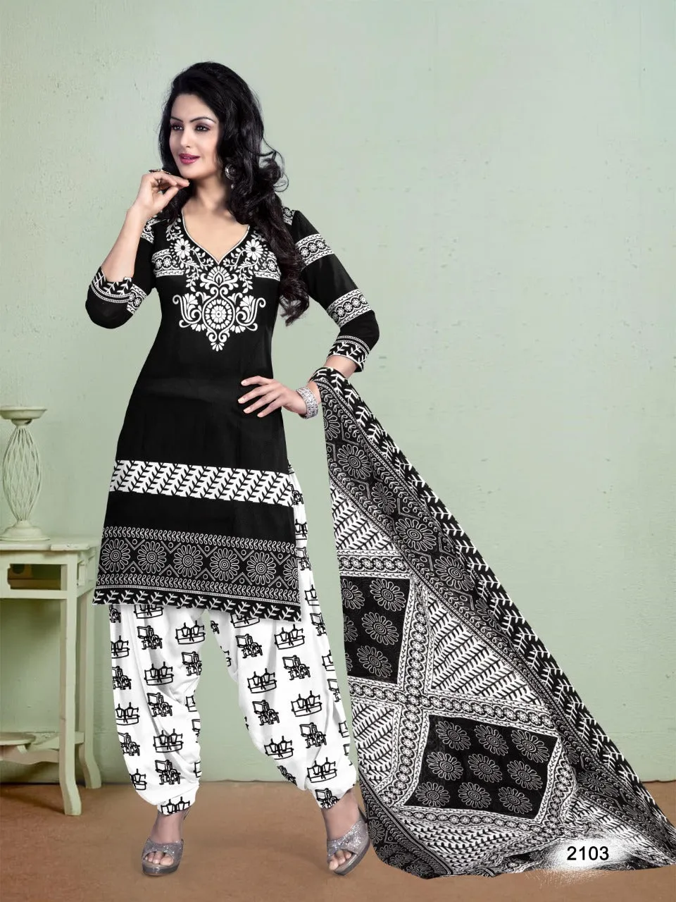 Meenaxi Cotton Black White Casual Cotton Daily Wear Salwar Kameez